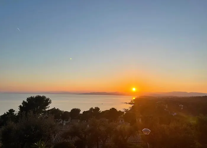 Charming Loft With Sea View Apartment Saint-Raphael (Var)
