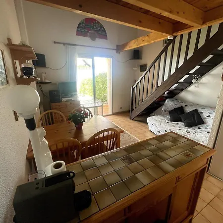 Apartman Charming Loft With Sea View